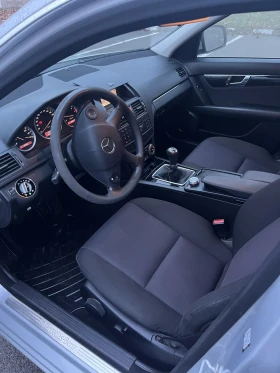 Mercedes-Benz C 220, снимка 7