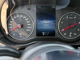 Mercedes-Benz T-класа 180d, снимка 15