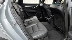 Volvo V90 T5 / MOMENTUM / ПОДГРЕВИ / ДИСТРОНИК / ПАНОРАМА, снимка 12