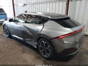 Kia EV6 GT-LINE* RWD* КОЖА* ПОДГРЕВ* ОБДУХВАНЕ* NAVI* LED*, снимка 6