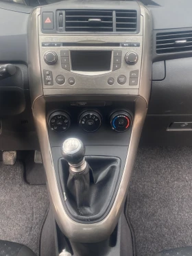 Toyota Corolla verso 2.0 d-4d face - 9400 лв. - 39121724 | Car24.bg