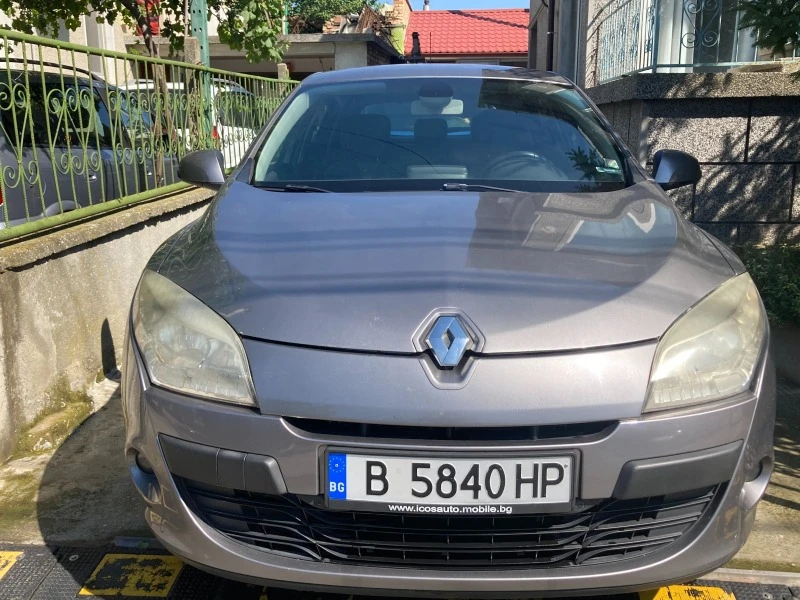 Renault Megane, снимка 1 - Автомобили и джипове - 46845182