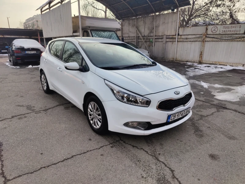 Kia Ceed, снимка 7 - Автомобили и джипове - 48757290