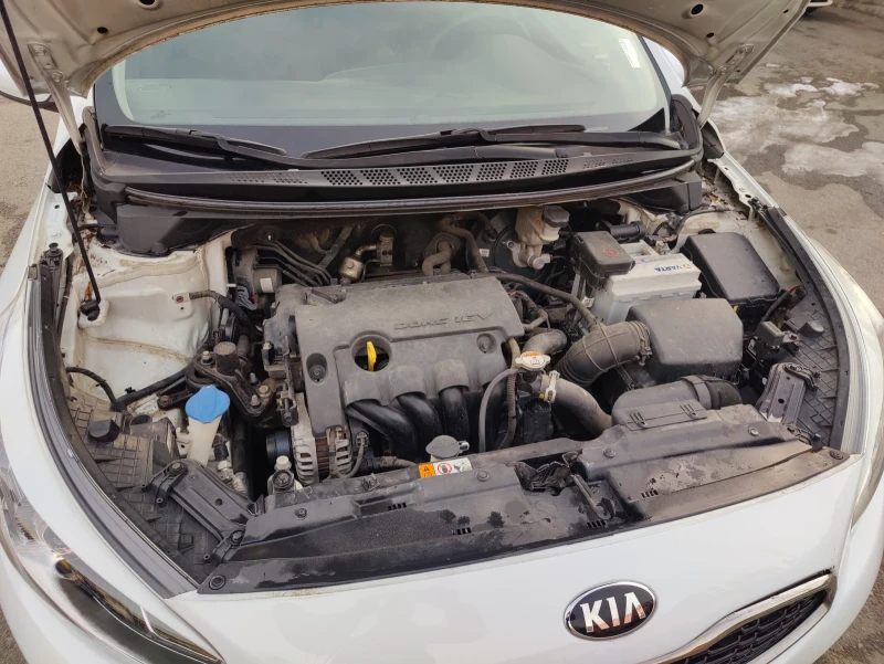 Kia Ceed, снимка 4 - Автомобили и джипове - 48757290