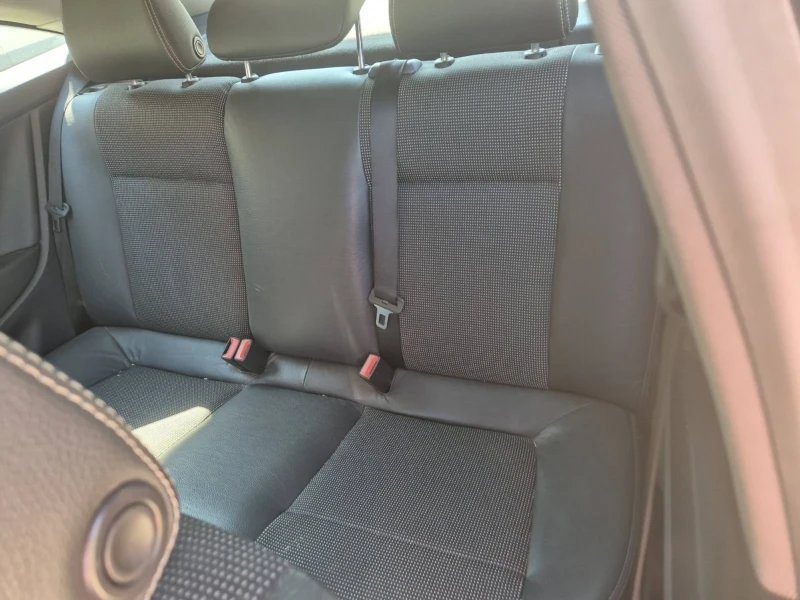 Opel Astra, снимка 5 - Автомобили и джипове - 51955890