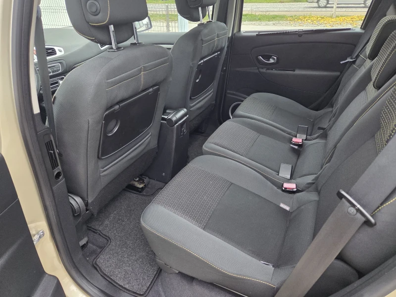 Renault Scenic 1.5dci* klima* , снимка 12 - Автомобили и джипове - 52332823
