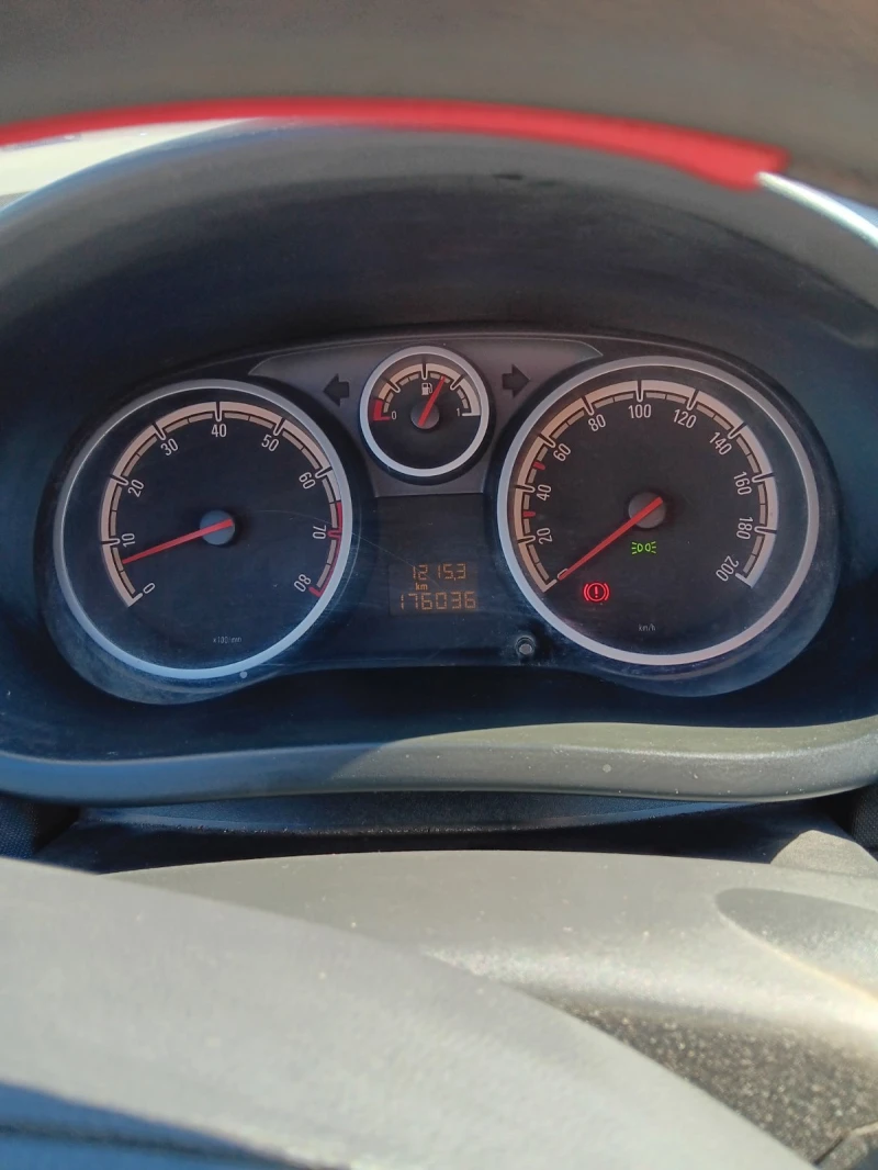 Opel Corsa, снимка 2 - Автомобили и джипове - 52561988