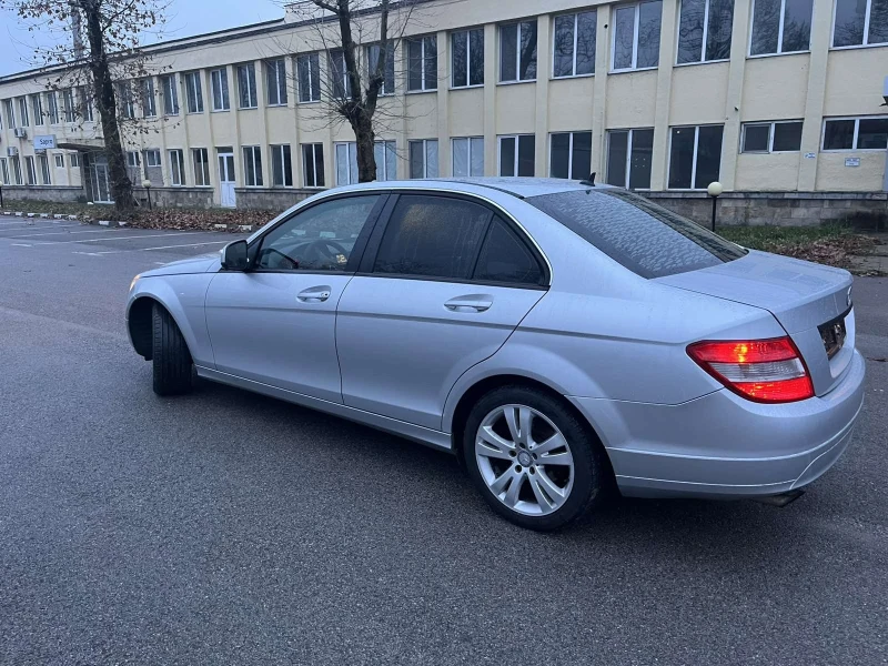 Mercedes-Benz C 220, снимка 6 - Автомобили и джипове - 52858970