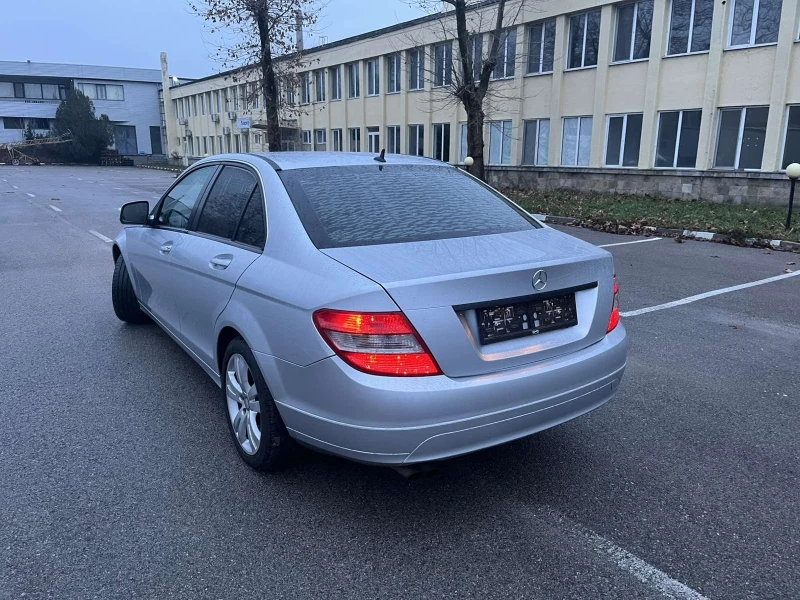 Mercedes-Benz C 220, снимка 4 - Автомобили и джипове - 52858970