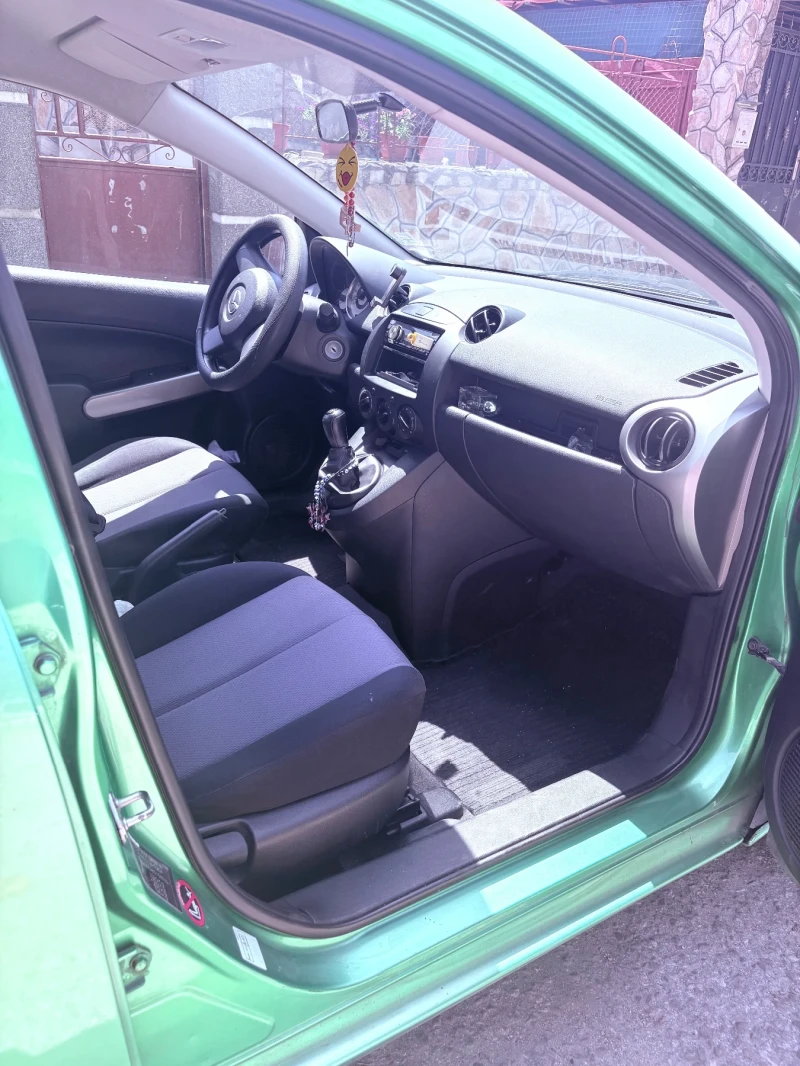 Mazda 2, снимка 4 - Автомобили и джипове - 53327471