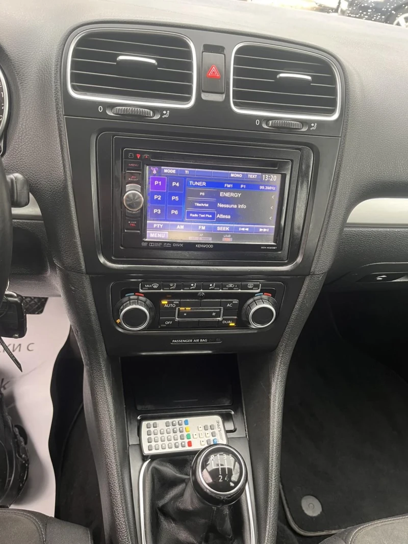 VW Golf 1.4, снимка 14 - Автомобили и джипове - 53570402