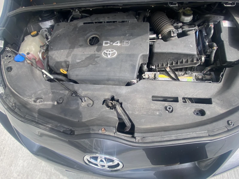 Toyota Corolla verso 2.0 d-4d face - 9400 лв. - 39121724 | Car24.bg