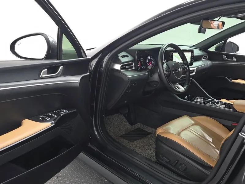 Kia K5 Generation 2.0 Prestige, снимка 10 - Автомобили и джипове - 54999935