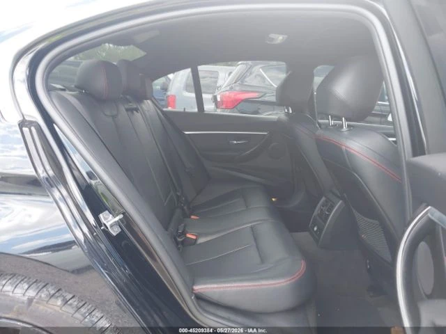 BMW 330 * xDrive* КОЖА* ПОДГРЕВ* ШИБИДАХ* , снимка 7 - Автомобили и джипове - 55135625