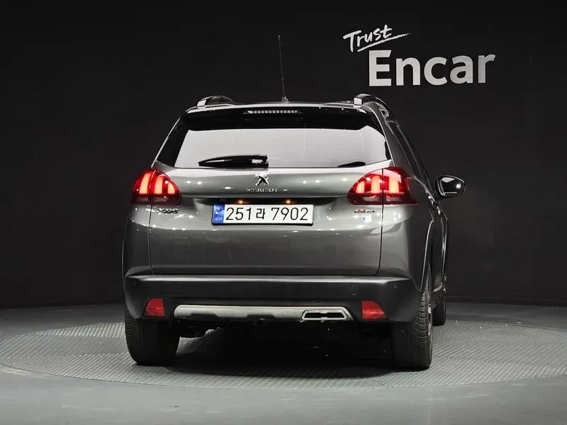 Peugeot 2008  1.5 Bluehdi Gt Line, снимка 4 - Автомобили и джипове - 56357165