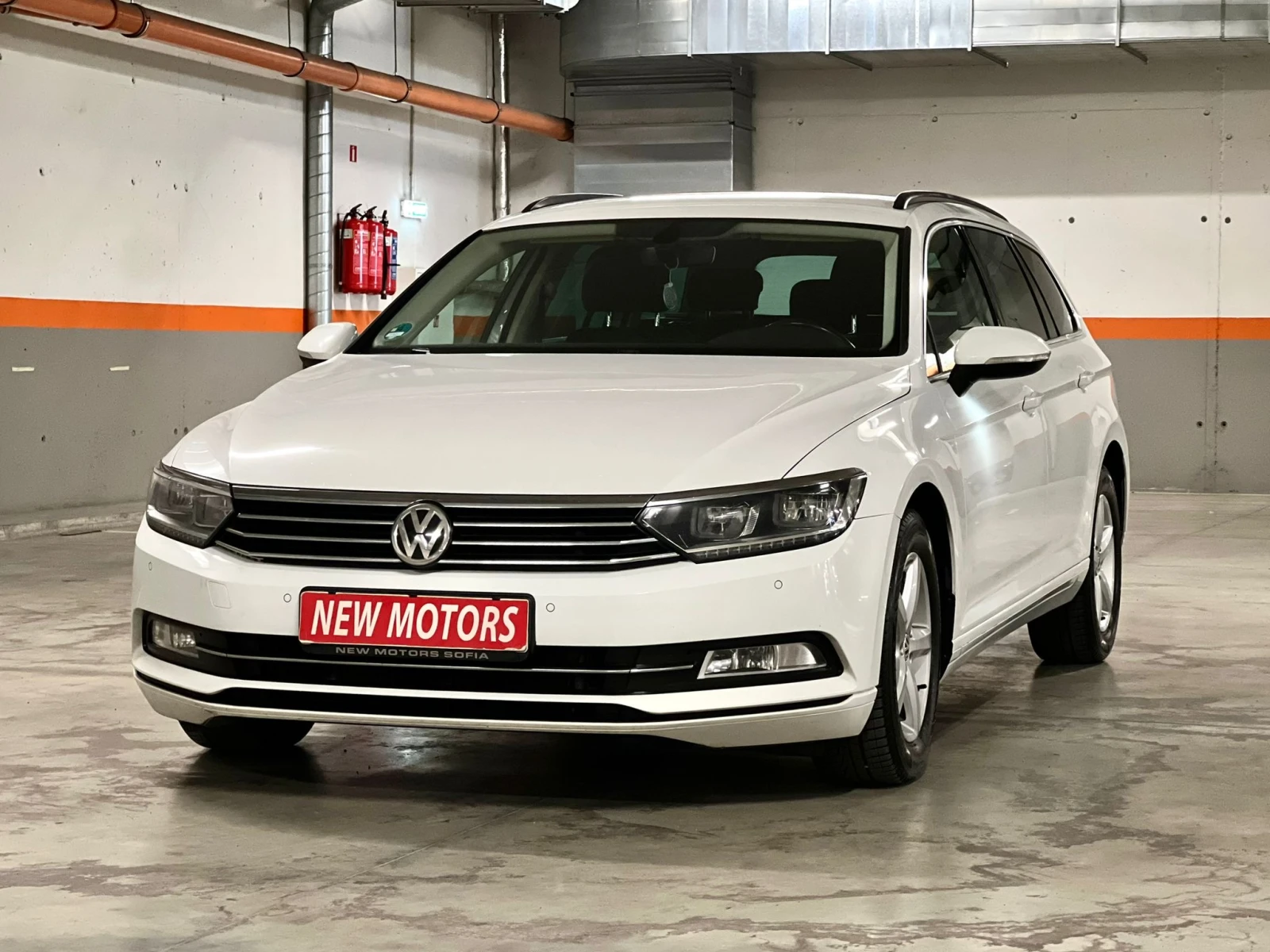 VW Passat 2.0 TDI лизинг презУникредит 380 лева на месец - [1] 