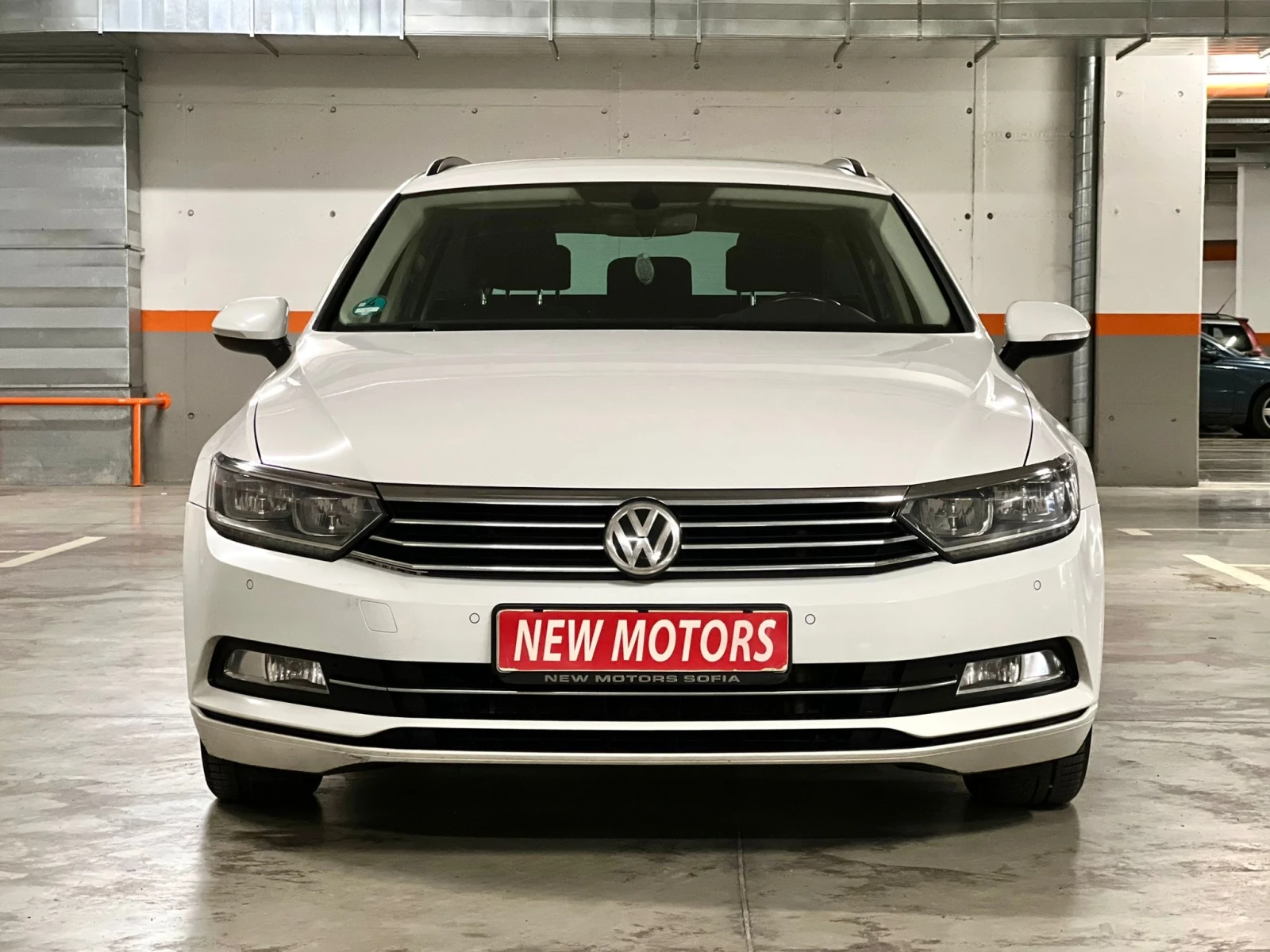 VW Passat 2.0 TDI лизинг презУникредит 380 лева на месец - изображение 2