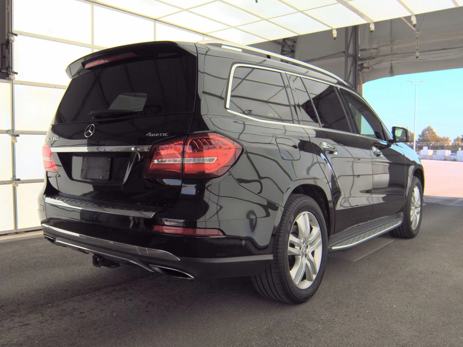 Mercedes-Benz GLS 450 4MATIC* Крайна цена до България - изображение 4