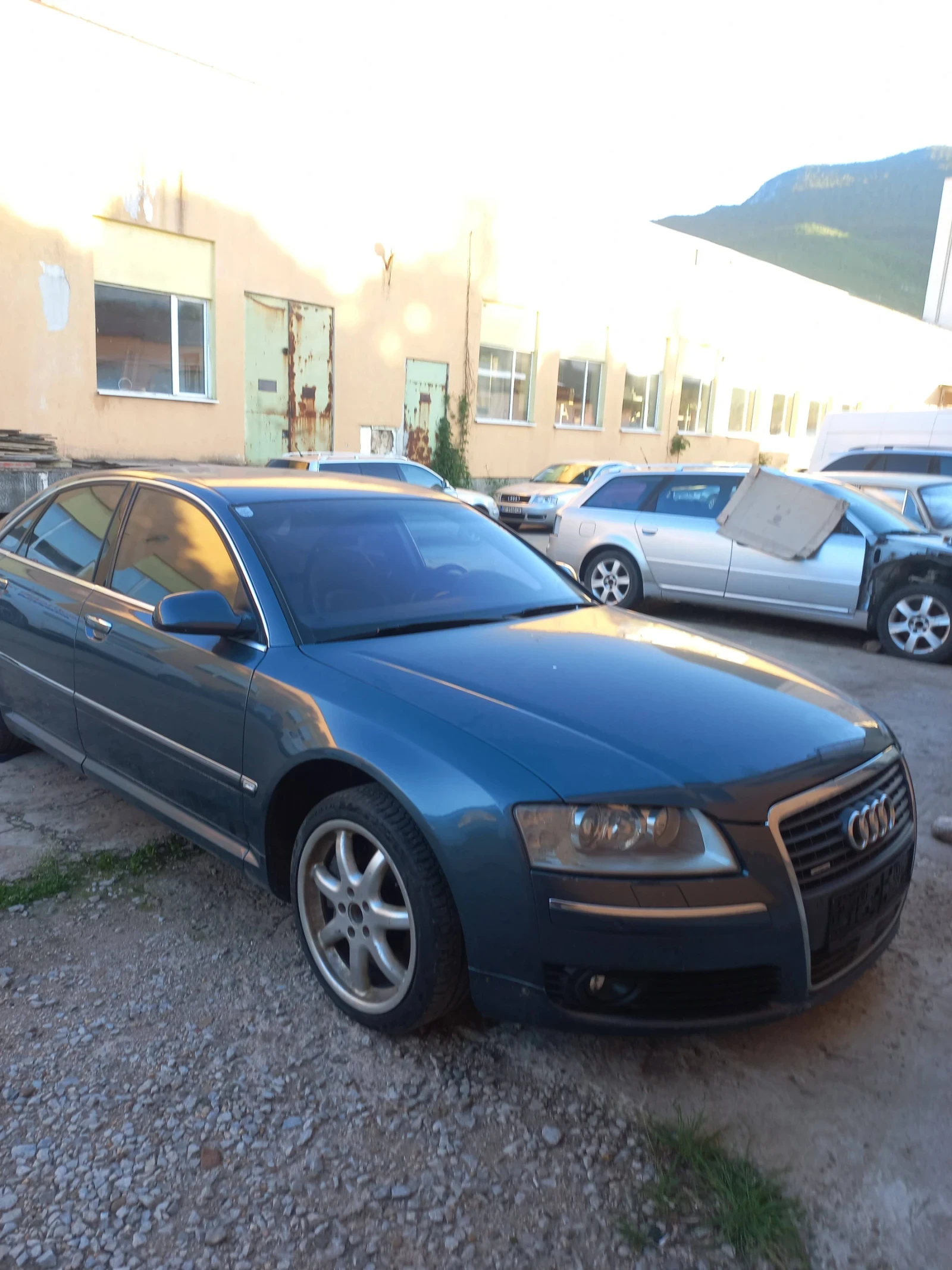 Audi A8 4.2 fsi- 350 BVJ - изображение 2