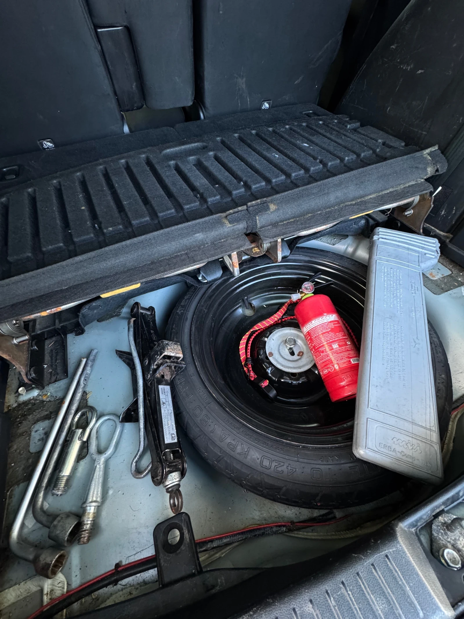 Mazda 5 2.0 143 КЛИМА/ПОДГРЕВ/7 МЕСТНО  | Mobile.bg — изображение 11