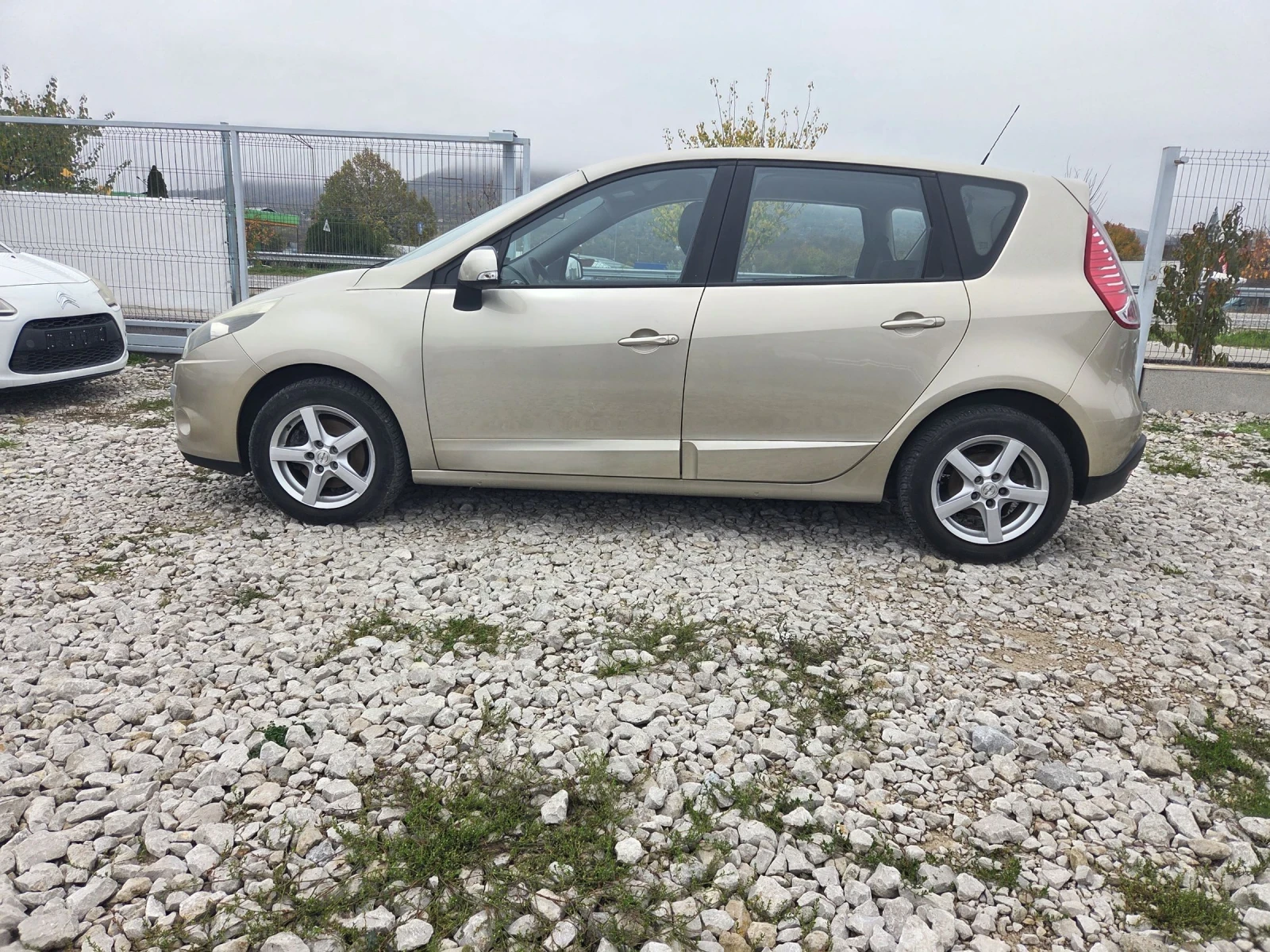 Renault Scenic 1.5dci* klima*  - изображение 8