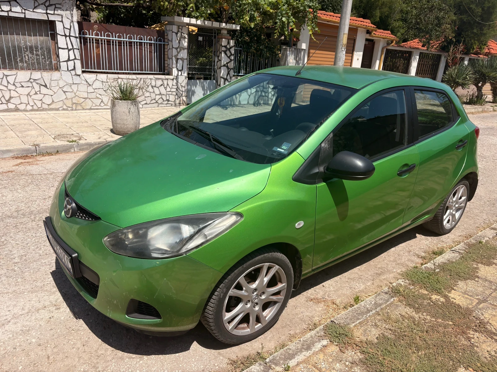 Mazda 2  - изображение 8