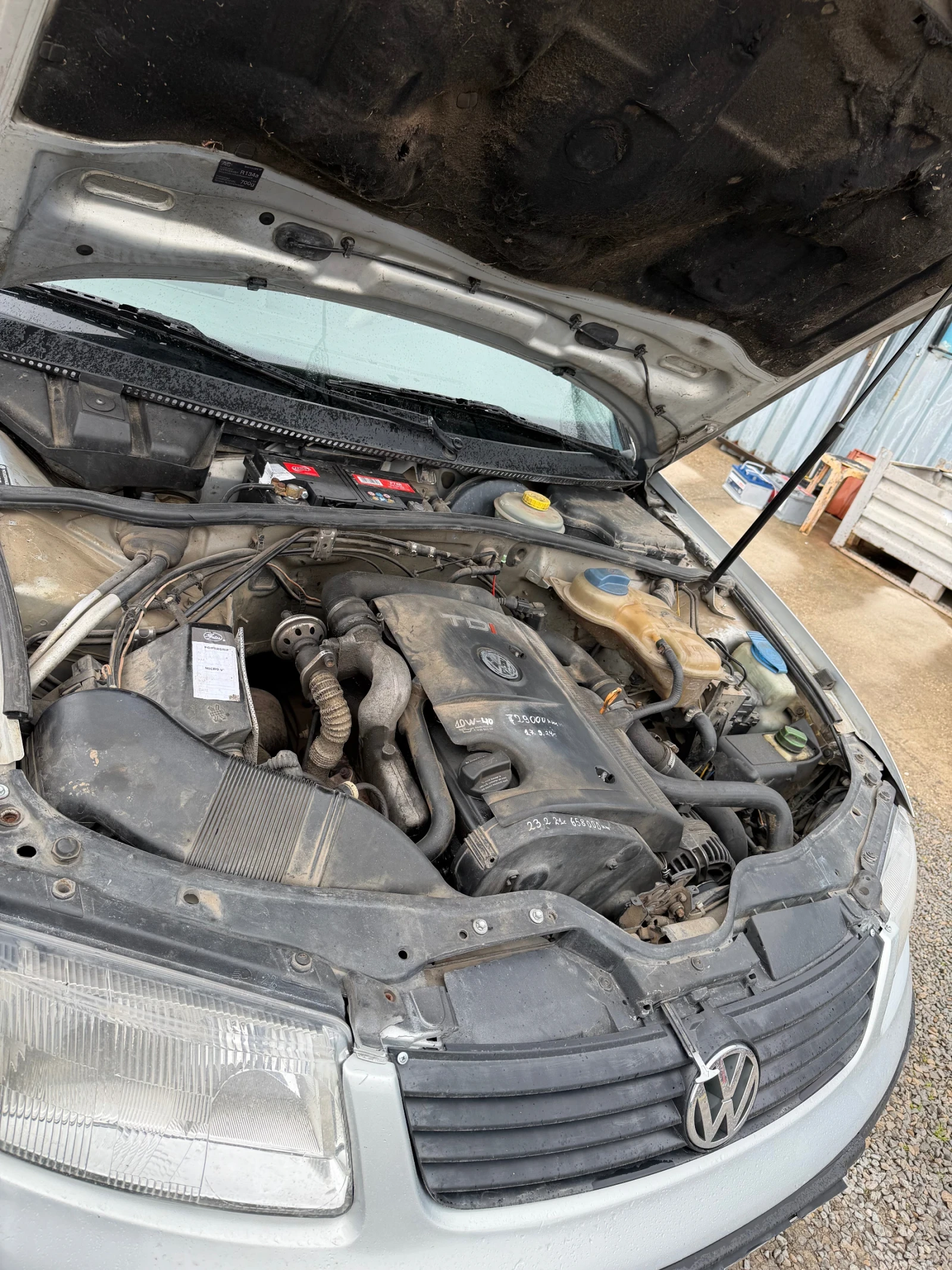 VW Passat 1.9 TDI 110 p.s B5;КЛИМАТРОНИК;ЕДИН СОБСТВЕНИК , снимка 14 - Автомобили и джипове - 53936604