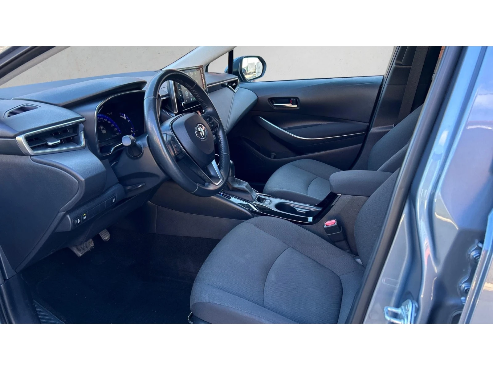 Toyota Corolla 1.5 А/Т, Месечна вноска от 227  , снимка 11 - Автомобили и джипове - 54115604