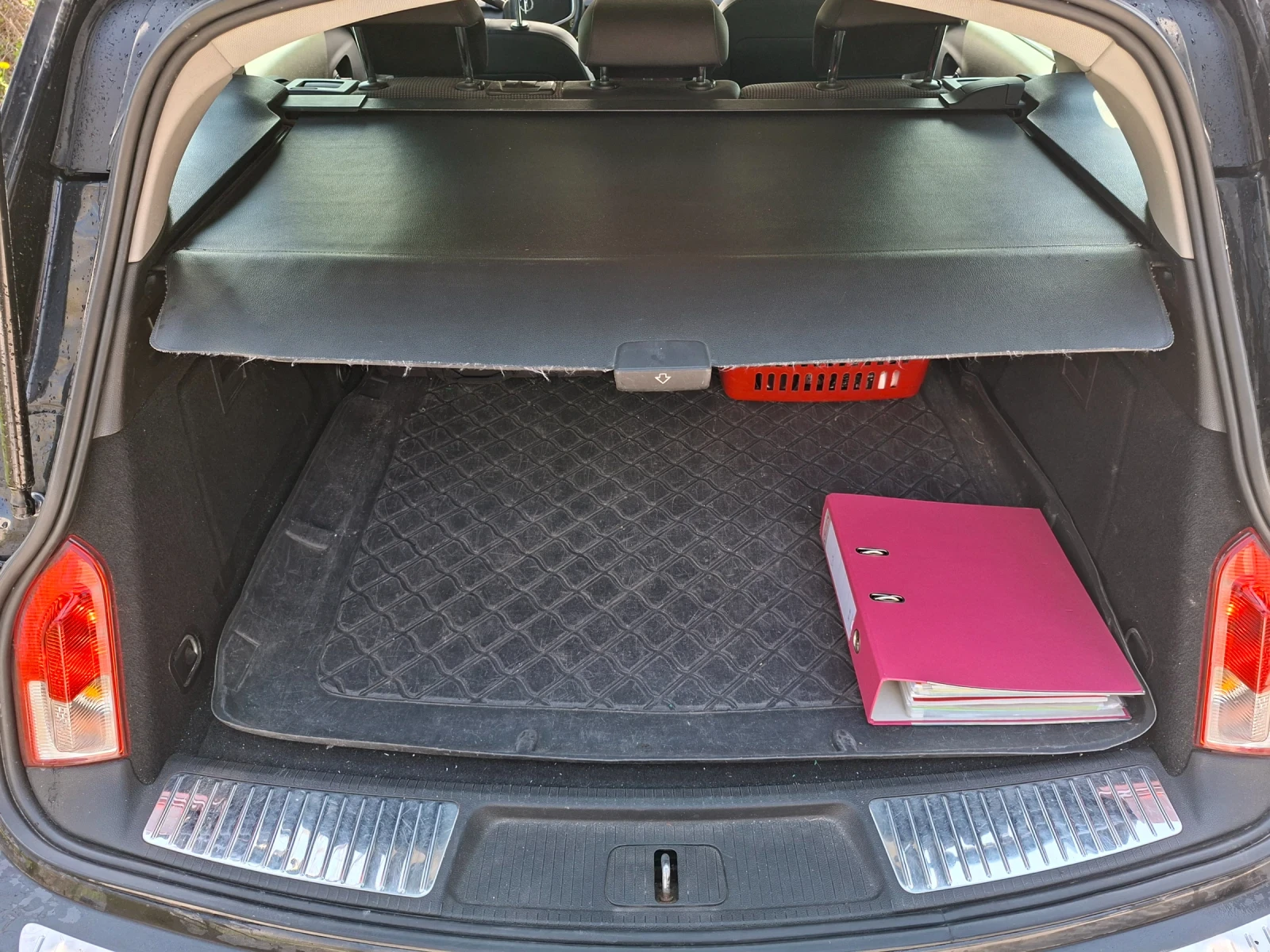 Opel Insignia Sports Tourer 4x4 2.0 Дизел 160 к.с. Автоматична, снимка 16 - Автомобили и джипове - 54166302