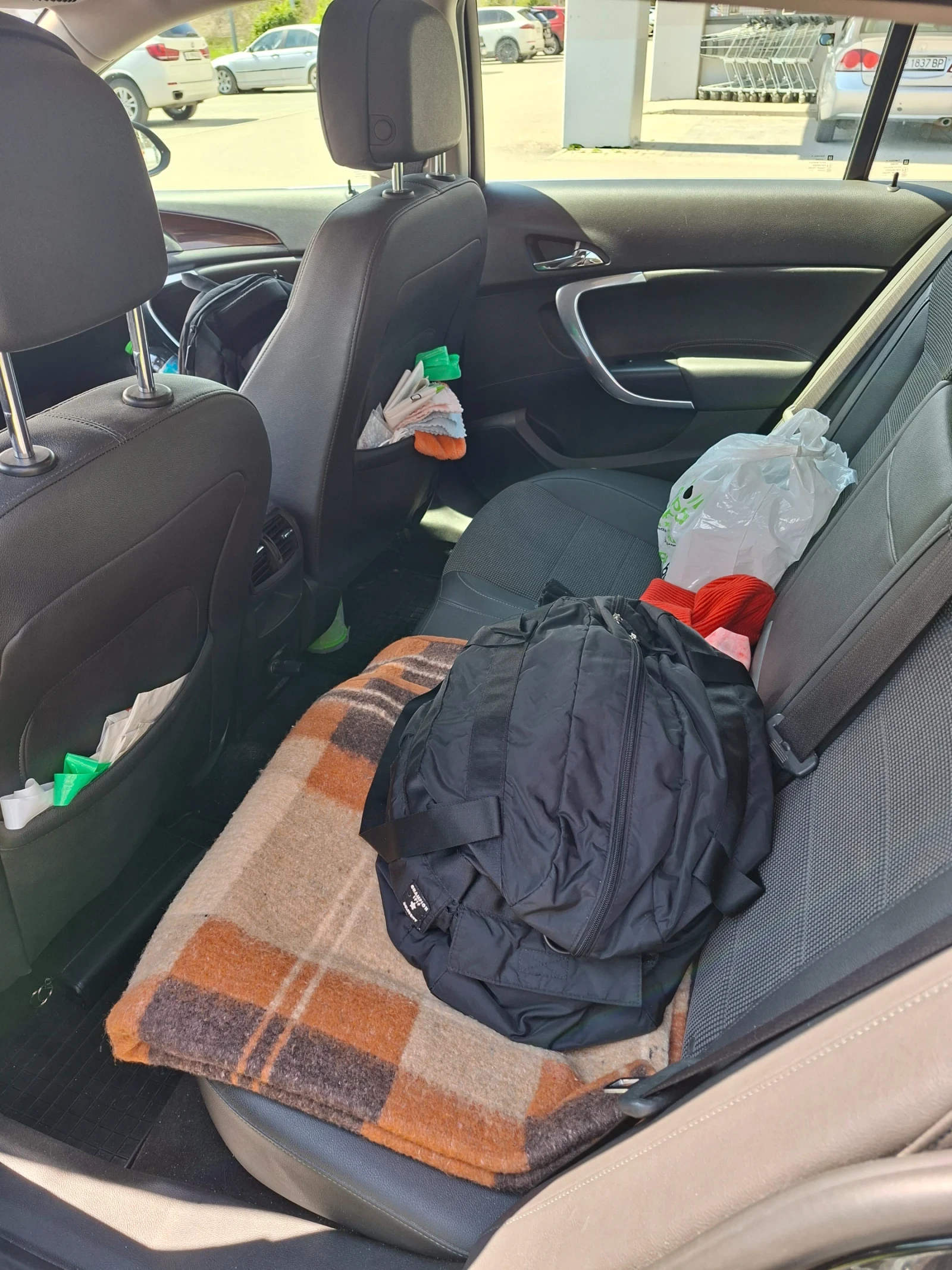 Opel Insignia Sports Tourer 4x4 2.0 Дизел 160 к.с. Автоматична, снимка 15 - Автомобили и джипове - 54166302