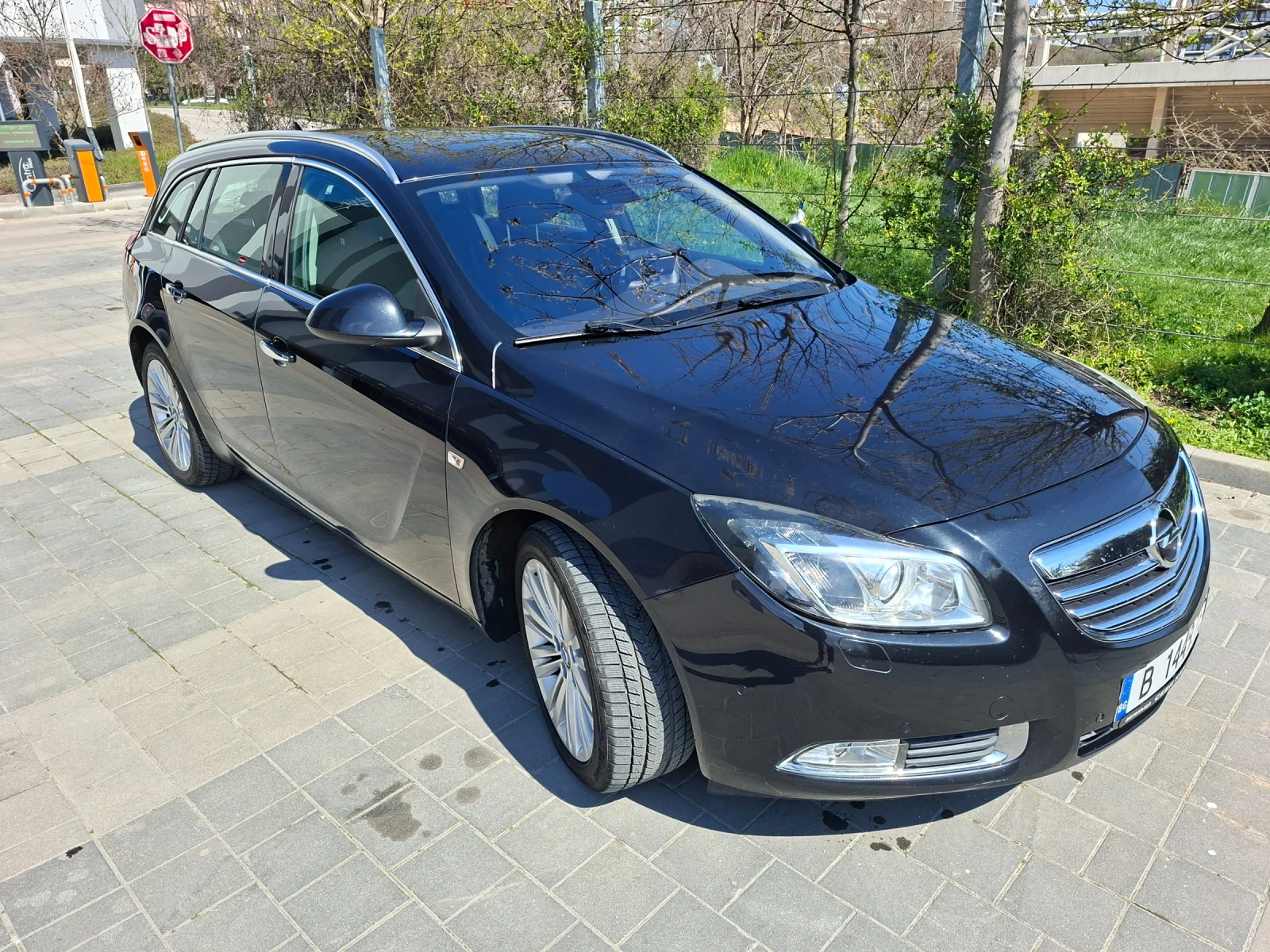 Opel Insignia Sports Tourer 4x4 2.0 Дизел 160 к.с. Автоматична, снимка 2 - Автомобили и джипове - 54166302