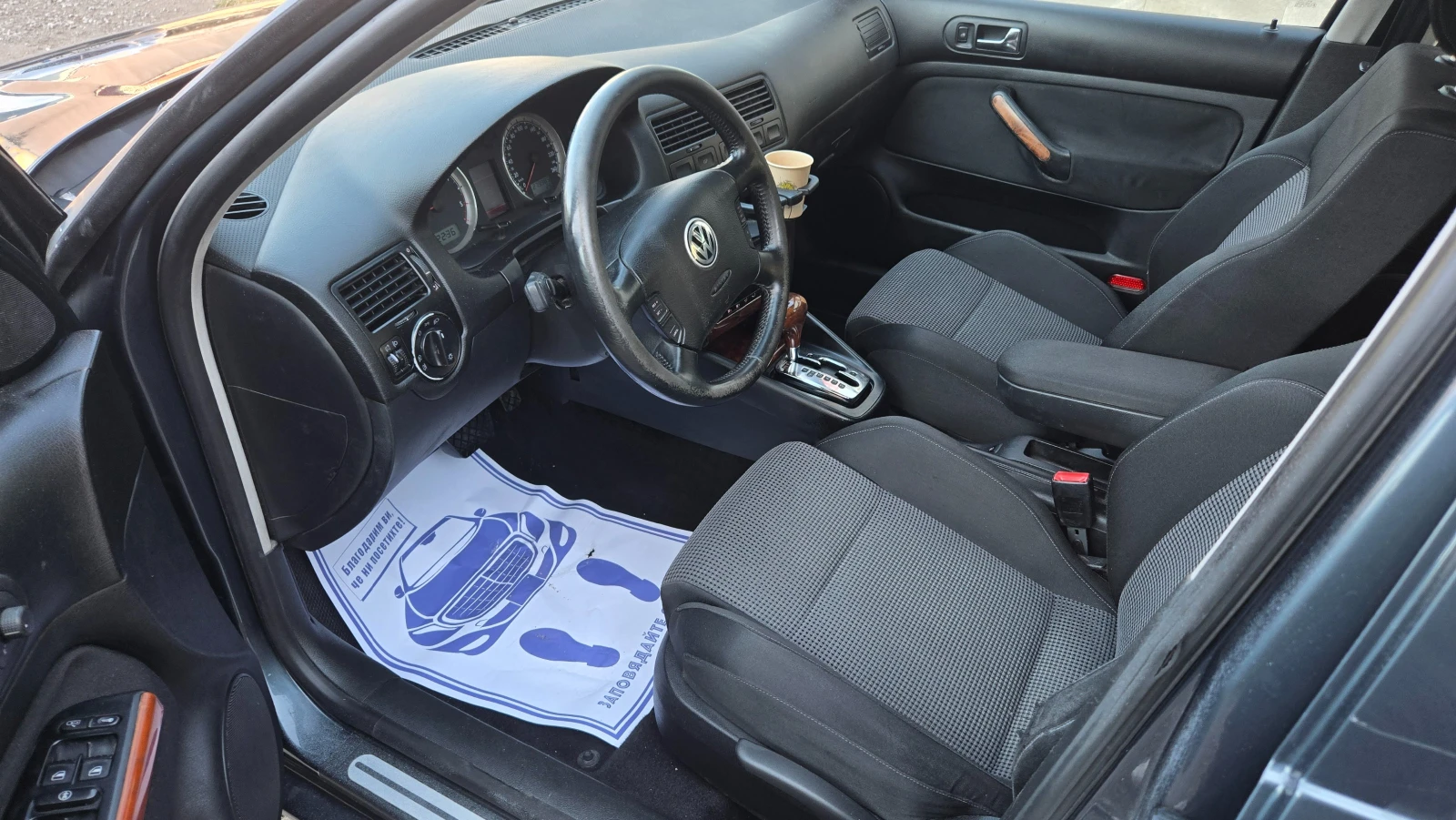 VW Bora Автомат 5 скорости, снимка 7 - Автомобили и джипове - 54396660