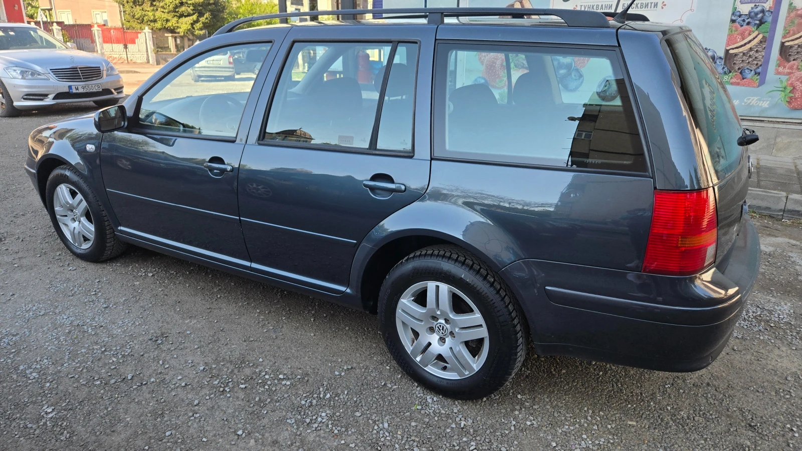 VW Bora Автомат 5 скорости, снимка 6 - Автомобили и джипове - 54396660