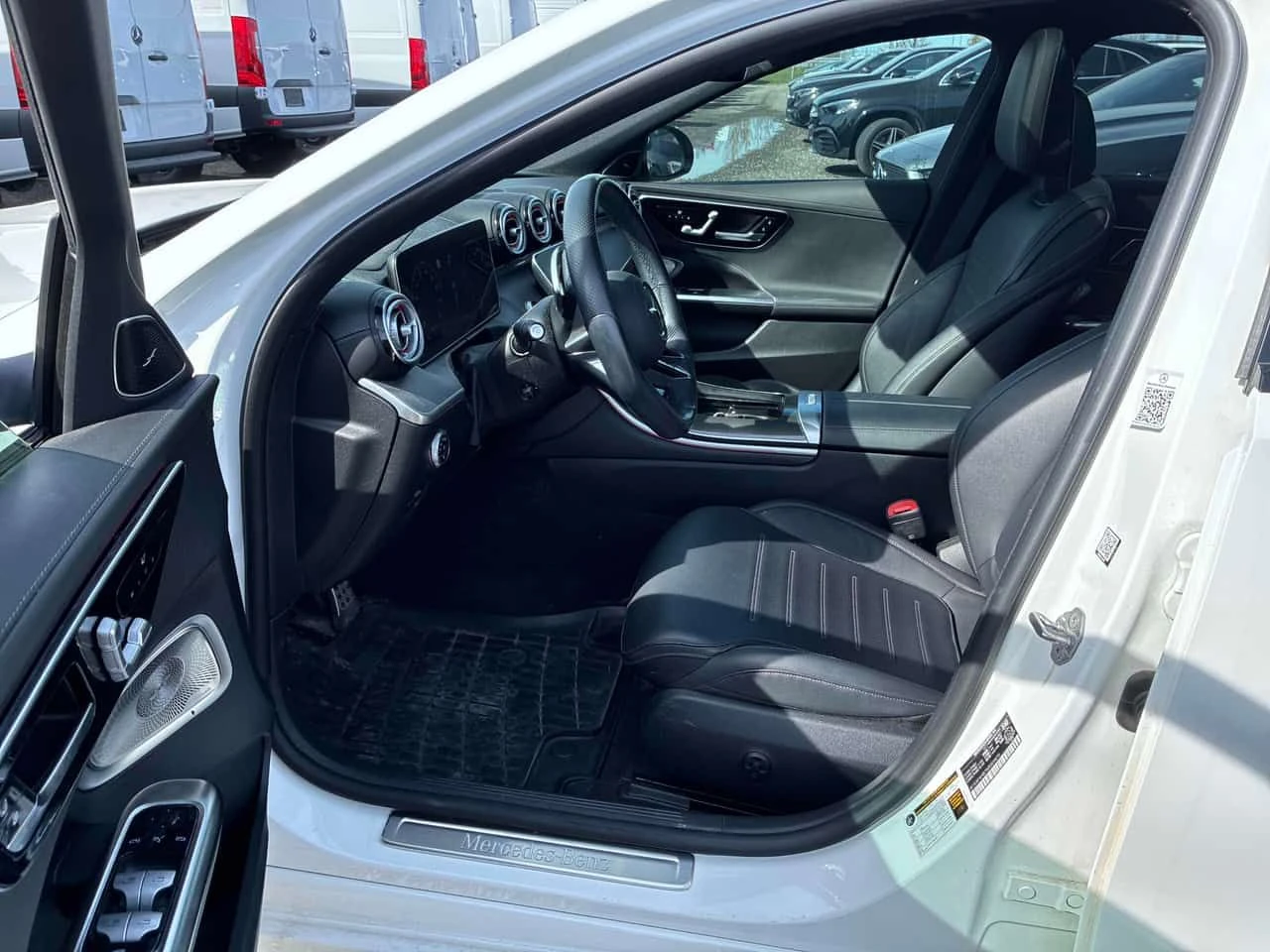 Mercedes-Benz C 300 4MATIC/ПАНОРАМА/ПОДГРЕВИ/ОТ MERCEDES, снимка 7 - Автомобили и джипове - 54581574