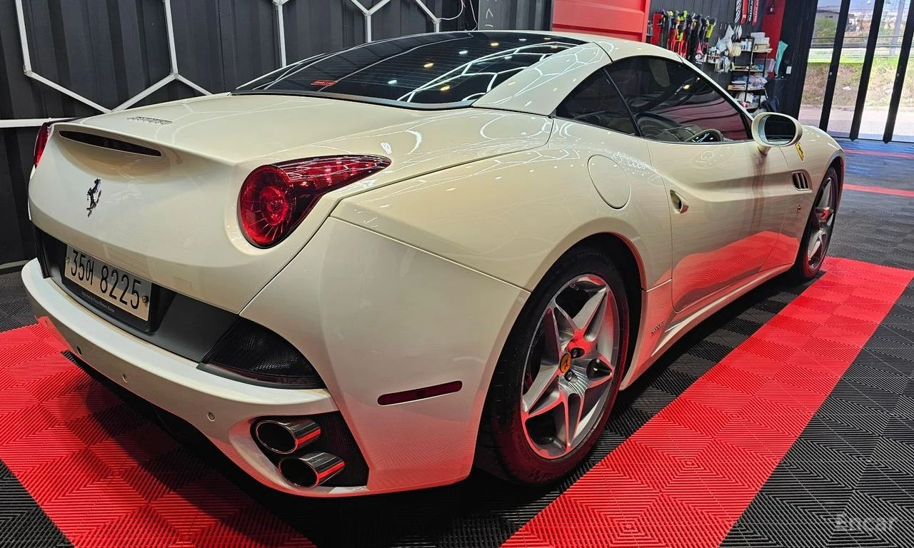 Ferrari California 4.3* V8* CABRIO, снимка 3 - Автомобили и джипове - 54609307