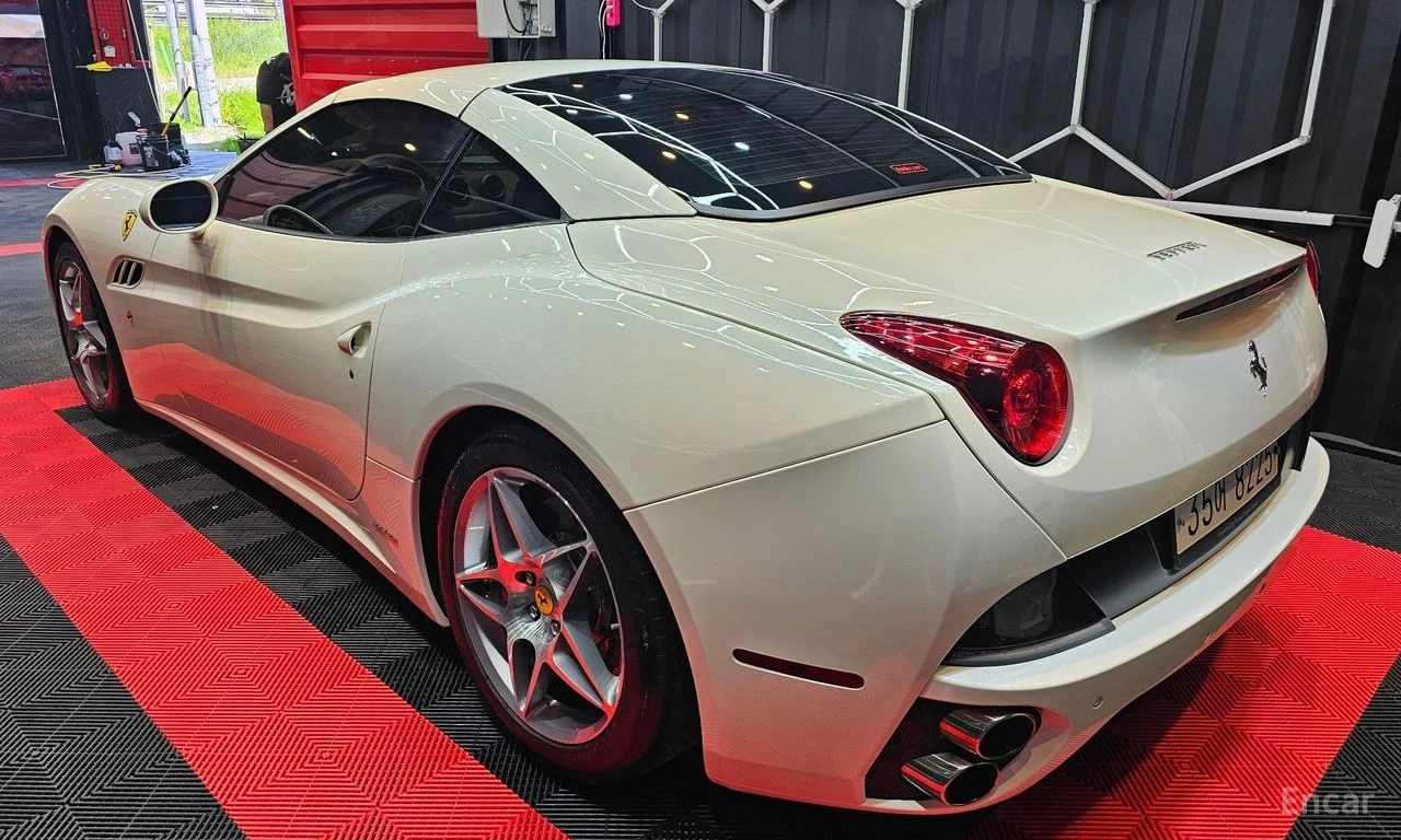Ferrari California 4.3* V8* CABRIO, снимка 4 - Автомобили и джипове - 54609307