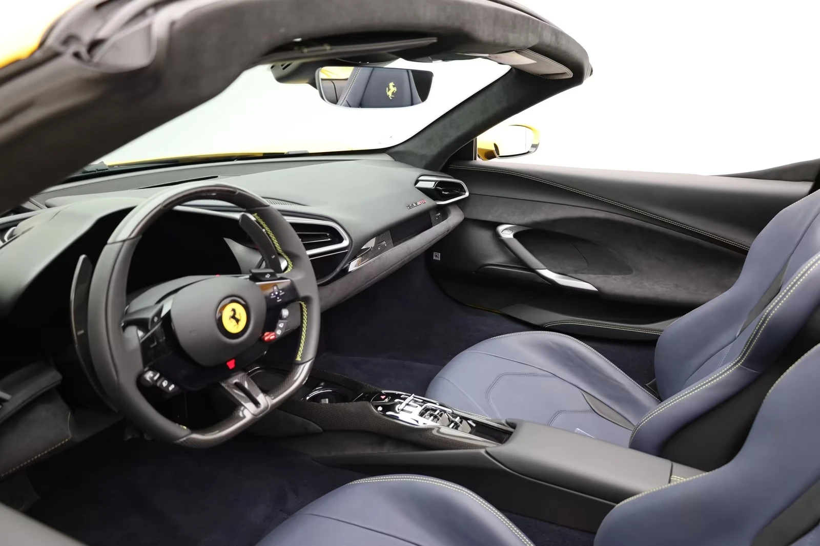 Ferrari 296 GTS PLUG-IN HYBRID KERAMIK , снимка 10 - Автомобили и джипове - 54671006