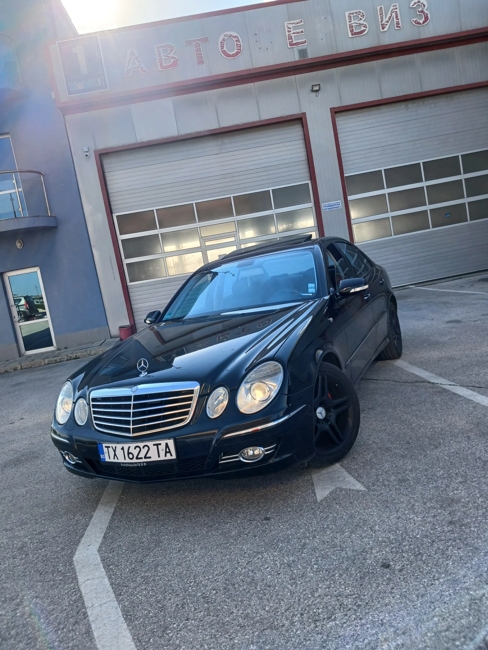 Mercedes-Benz E 320