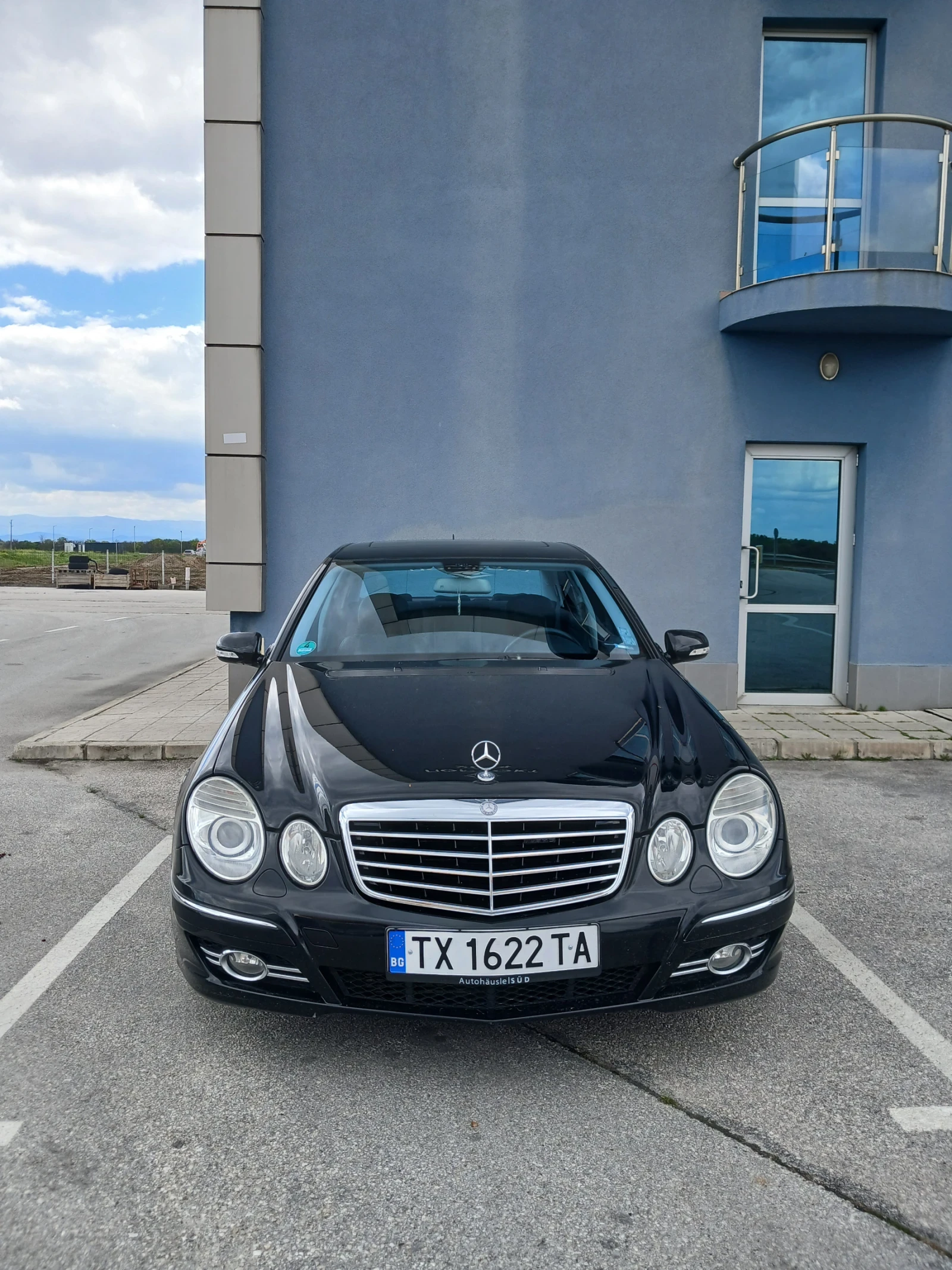 Mercedes-Benz E 320, снимка 10 - Автомобили и джипове - 54838701