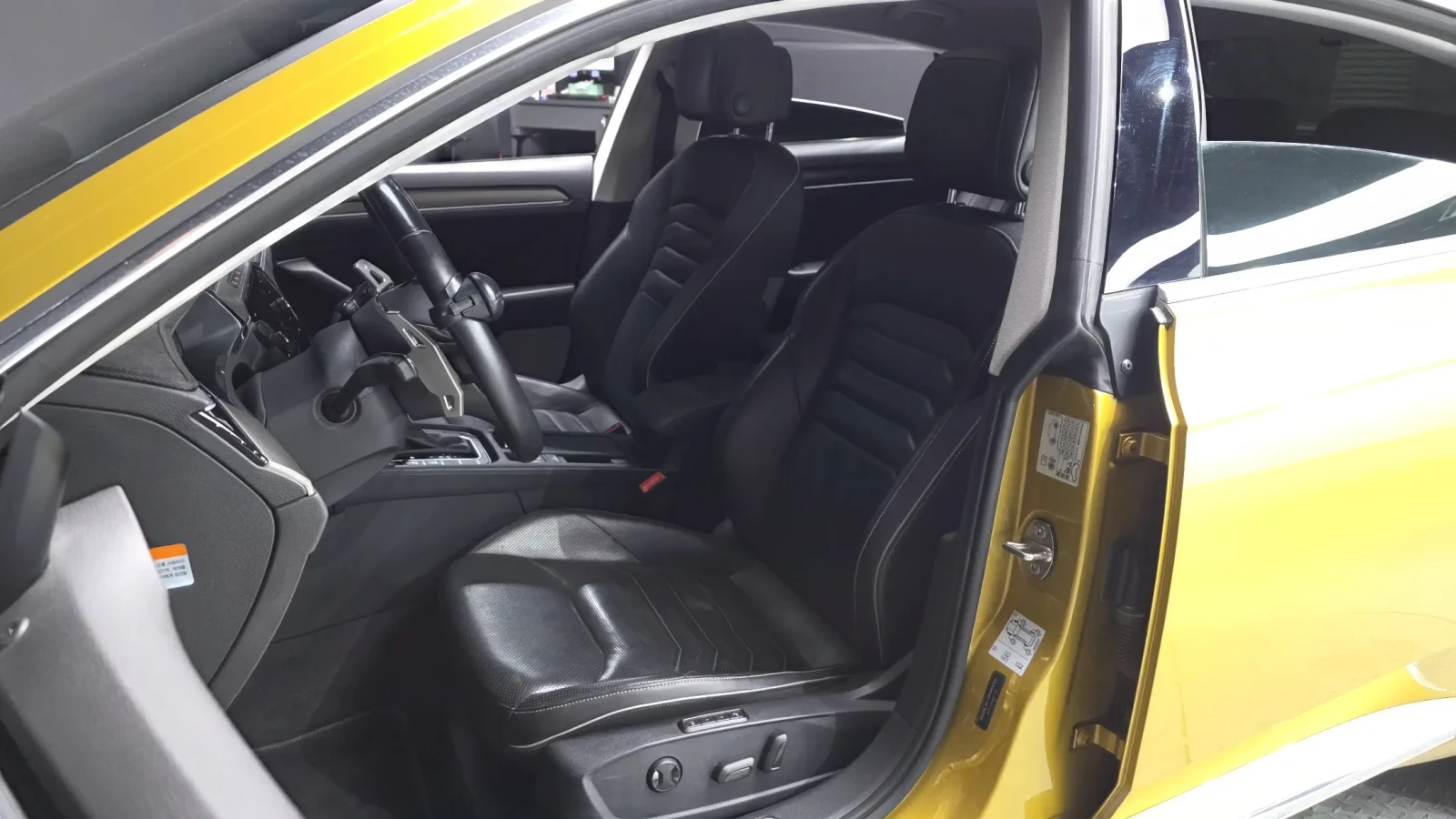 VW Arteon PRESTIGE !БОГАТО ОБОРУДВАНЕ!!ПОДГРЕВИ! !ПАНОРАМА!, снимка 12 - Автомобили и джипове - 54934559