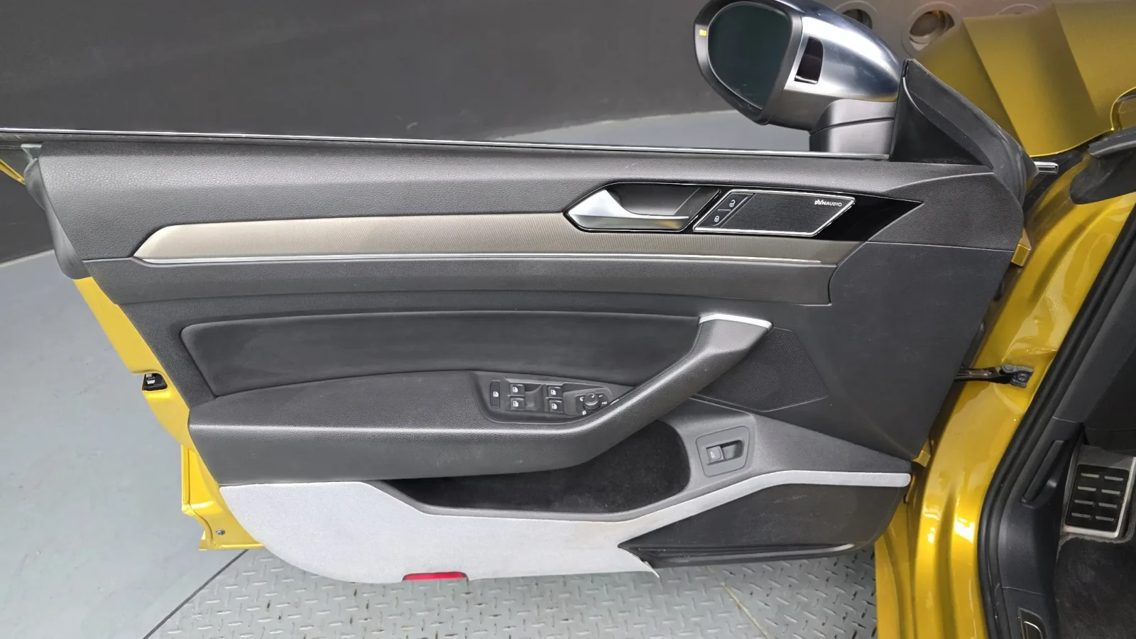 VW Arteon PRESTIGE !БОГАТО ОБОРУДВАНЕ!!ПОДГРЕВИ! !ПАНОРАМА!, снимка 14 - Автомобили и джипове - 54934559