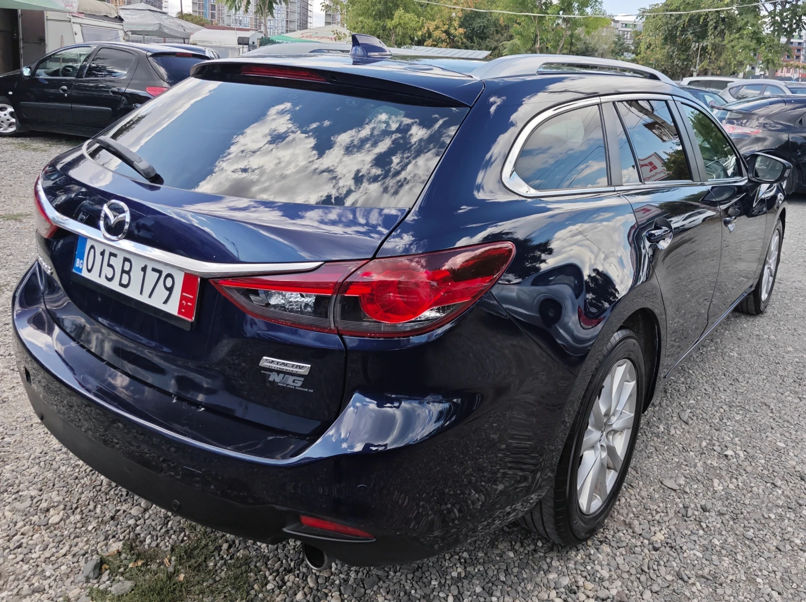 Mazda 6 2.0i, снимка 4 - Автомобили и джипове - 56120911