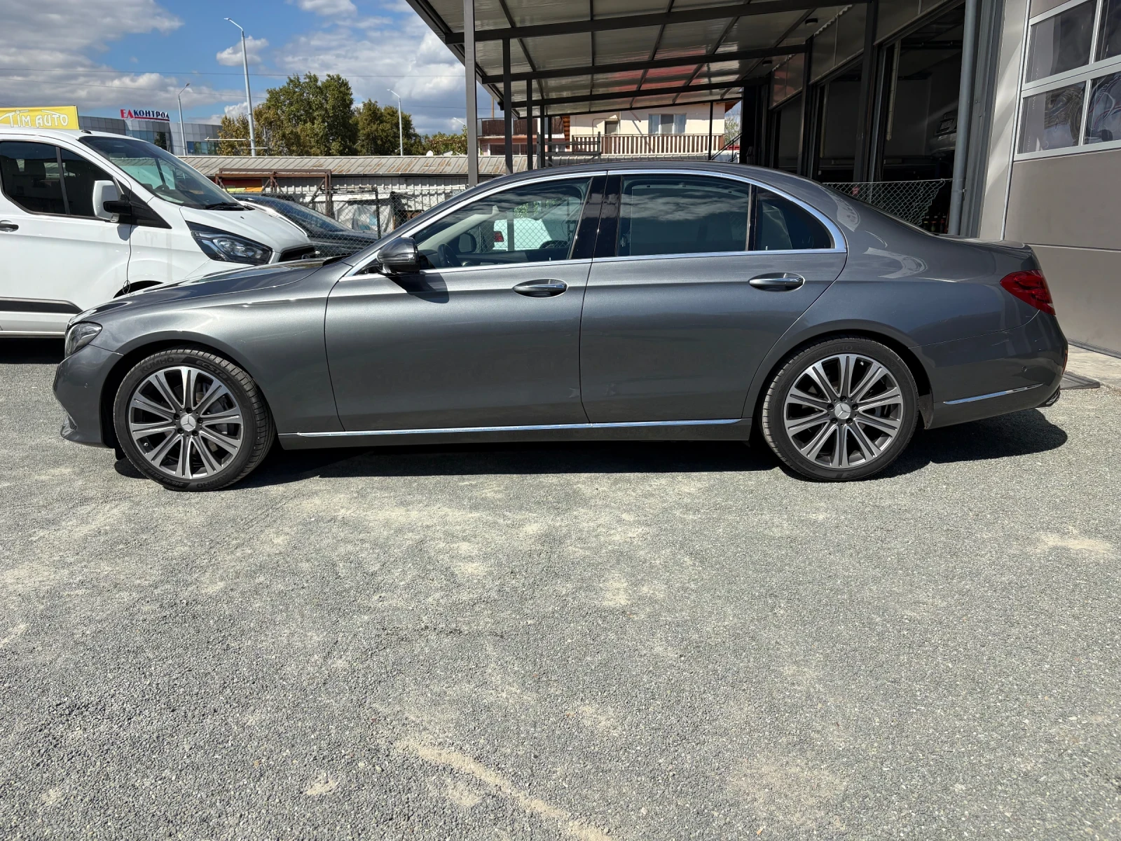 Mercedes-Benz E 350 Exclusive 3.0d 258k.c., снимка 7 - Автомобили и джипове - 56211223
