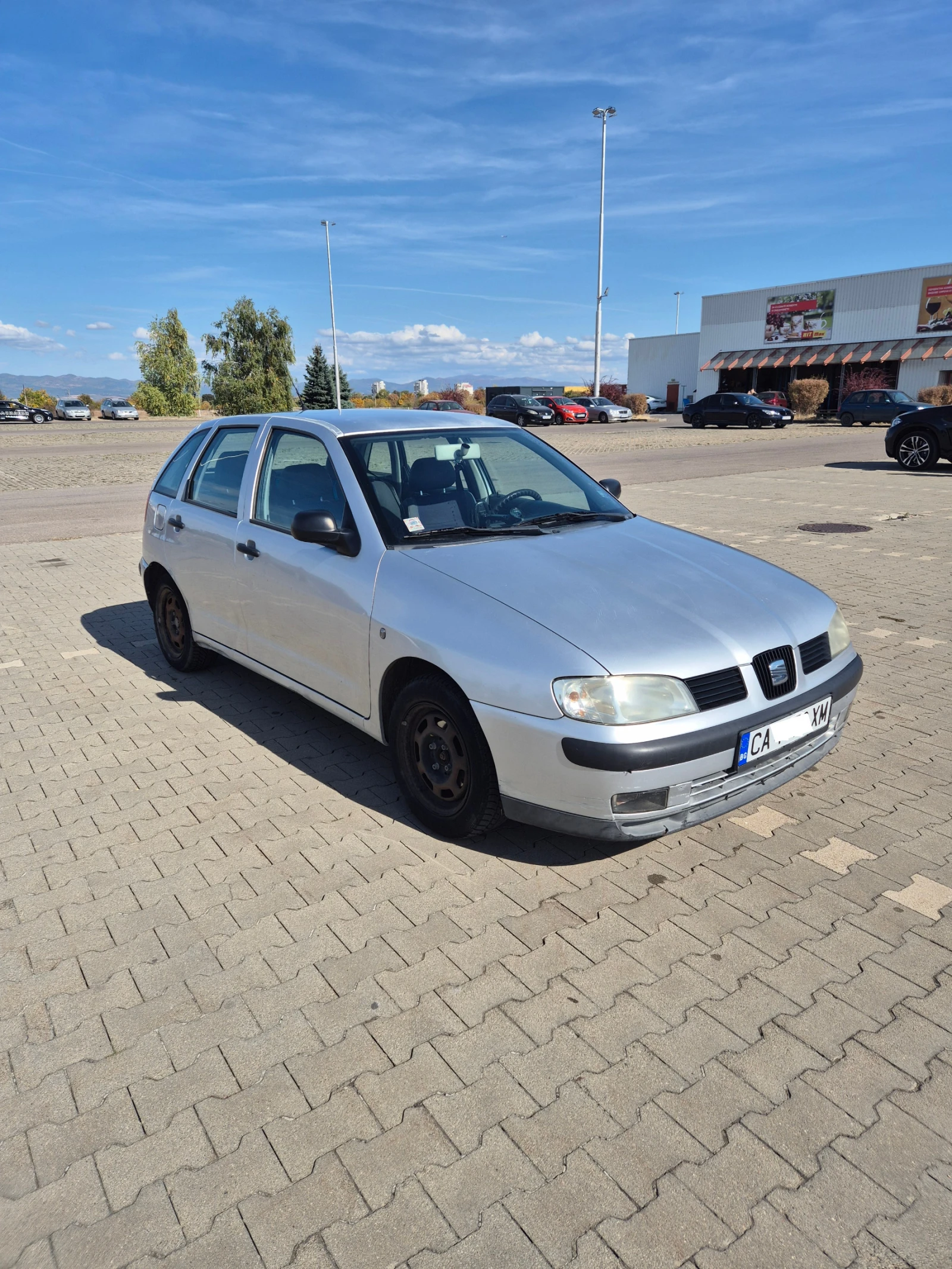 Seat Ibiza, снимка 2 - Автомобили и джипове - 56570233