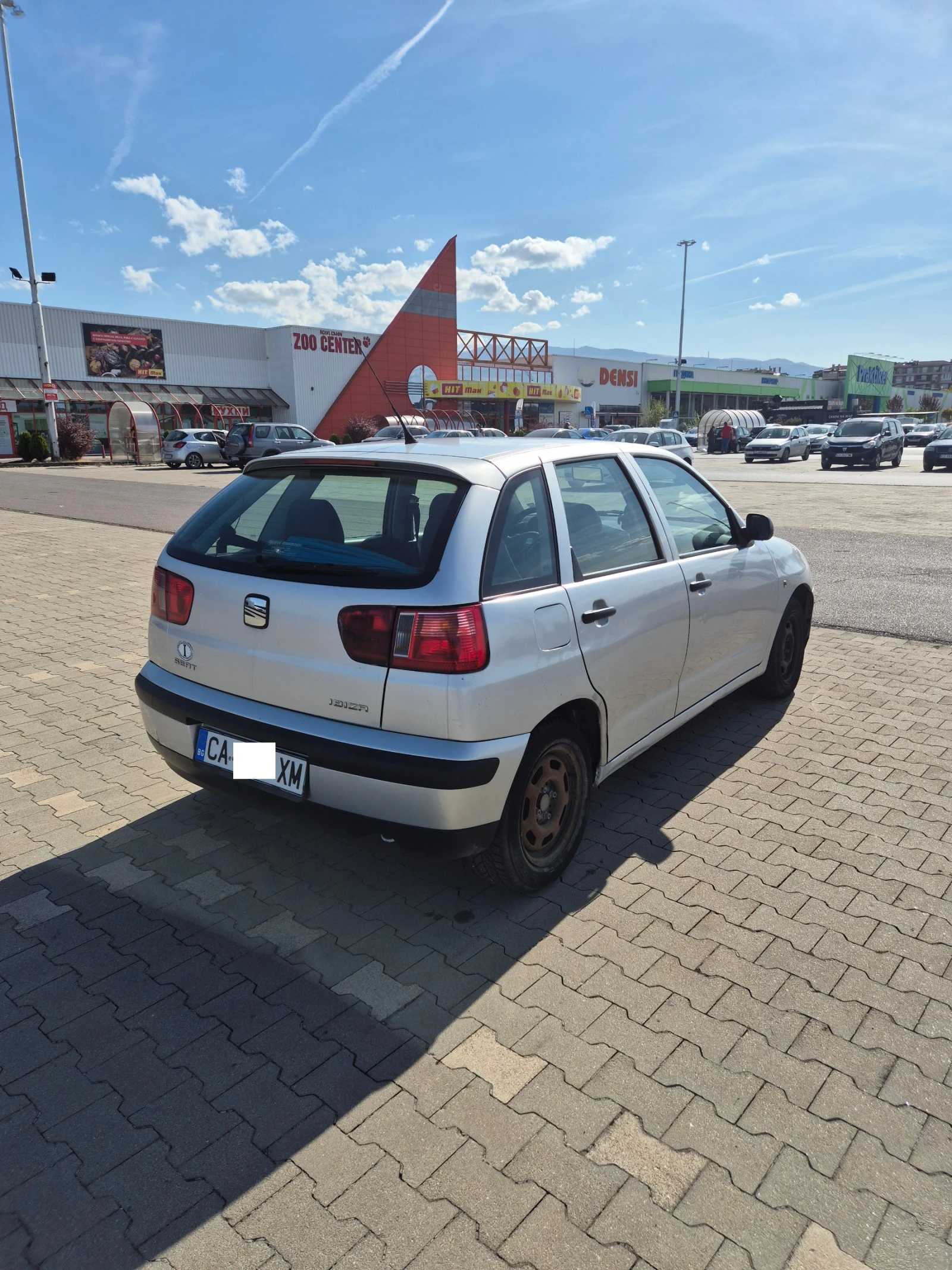 Seat Ibiza, снимка 3 - Автомобили и джипове - 56570233
