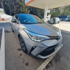 Toyota C-HR 1.8i hybrid, снимка 1