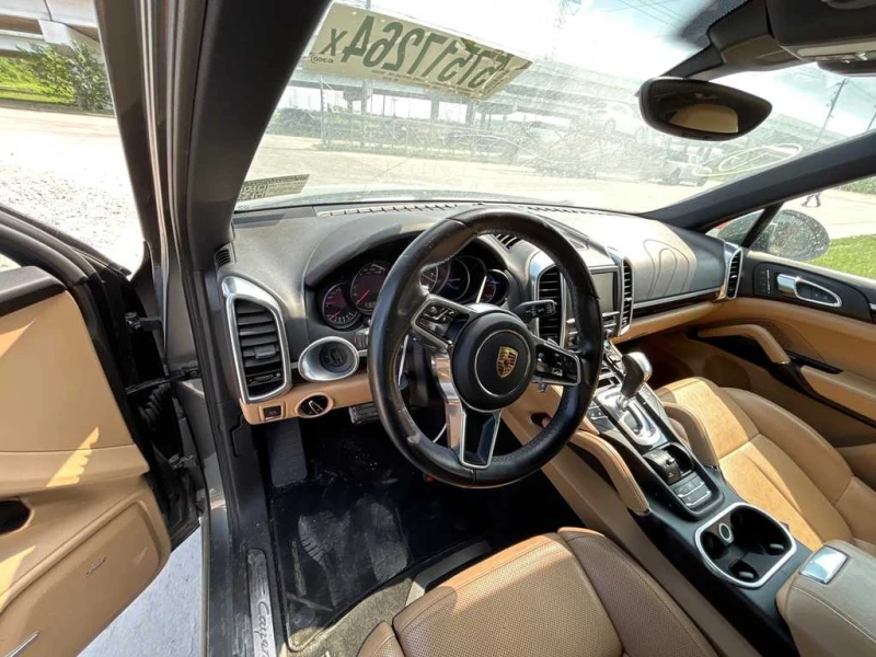 Porsche Cayenne, снимка 5 - Автомобили и джипове - 47540514