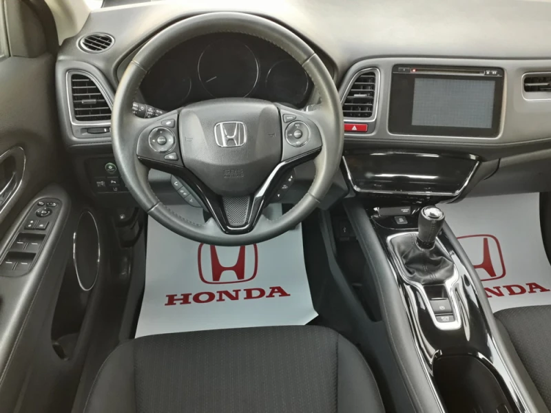 Honda Hr-v 1.5 i-VTEC Elegance MT, снимка 11 - Автомобили и джипове - 47578270