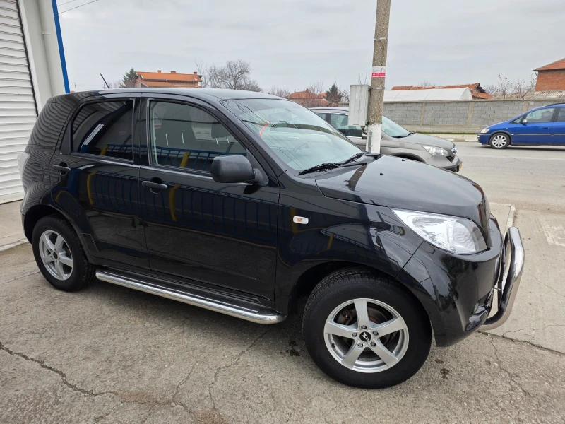 Daihatsu Terios 1.5i, снимка 4 - Автомобили и джипове - 53178769