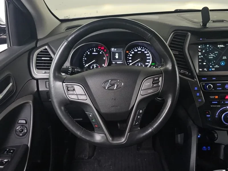 Hyundai Santa fe 2.0, снимка 13 - Автомобили и джипове - 54871637